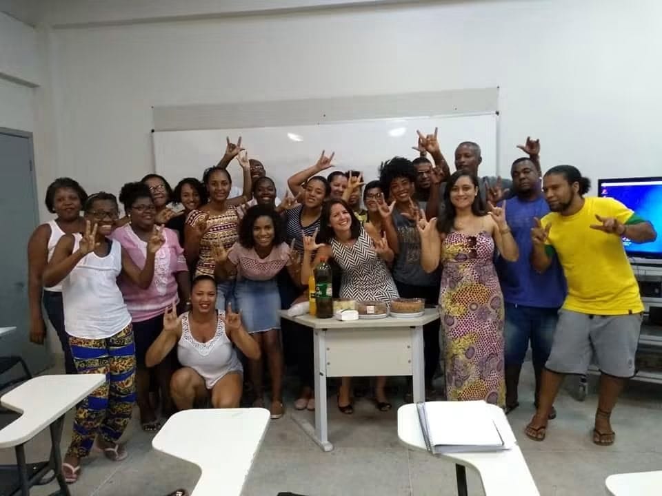 Aula de Libras — Viviane